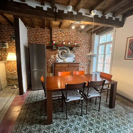 Maison Historique Centre * Nivelles